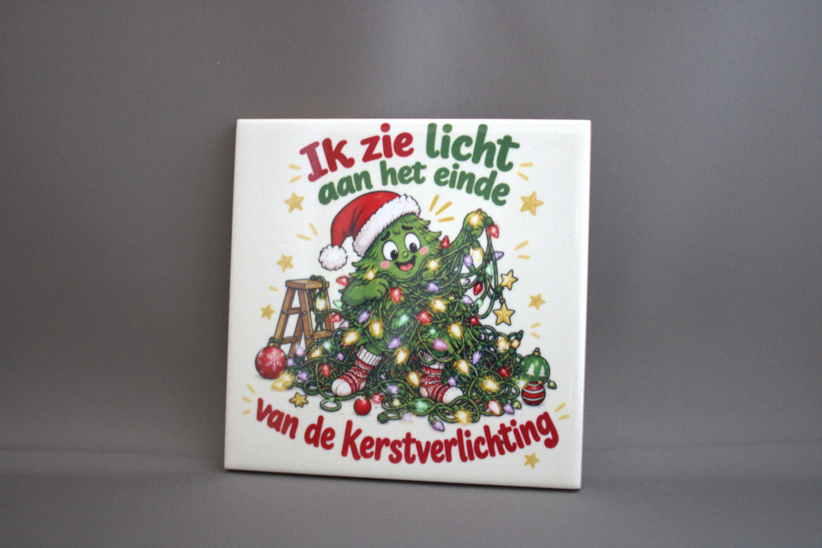 Keramisch kersttegeltje met tekst Ik zie licht aan het einde van de kerstverlichting, 10,8x10,8 cm – grappig kerstcadeau


