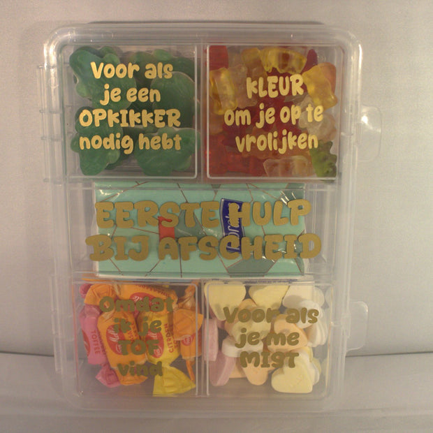 Afscheidscadeau collega snoepbox met tekst Eerste Hulp Bij Afscheid EHBA - leuk afscheidsgeschenk