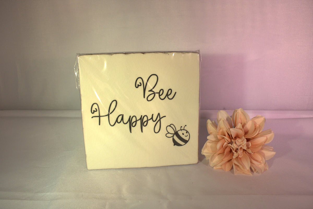Keramisch tegeltje 'Bee Happy' met schattige bij illustratie en sierlijke handlettering – vrolijk positief cadeau