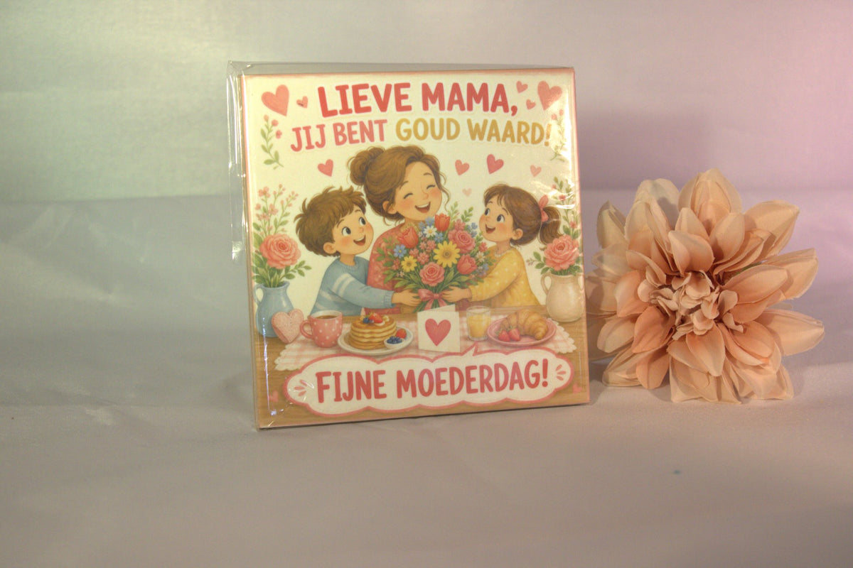 Keramisch tegeltje 'Lieve mama, jij bent goud waard! Fijne Moederdag!' met warme gezinsprint – uniek moederdag cadeau