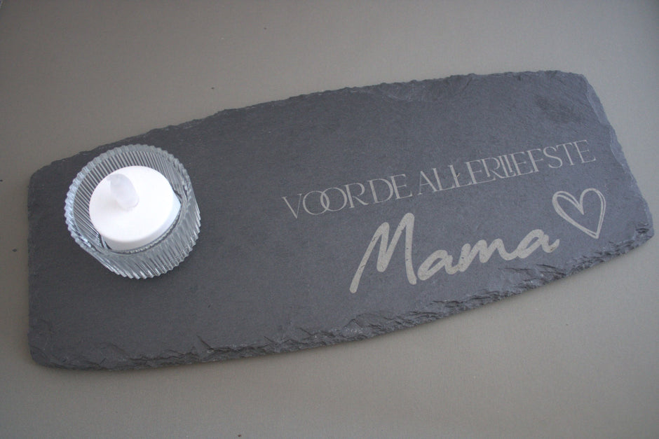 Leisteen plankje Voor de Allerliefste Mama met glazen waxinelichthouder en LED-lampje – sfeervol Moederdag cadeau

