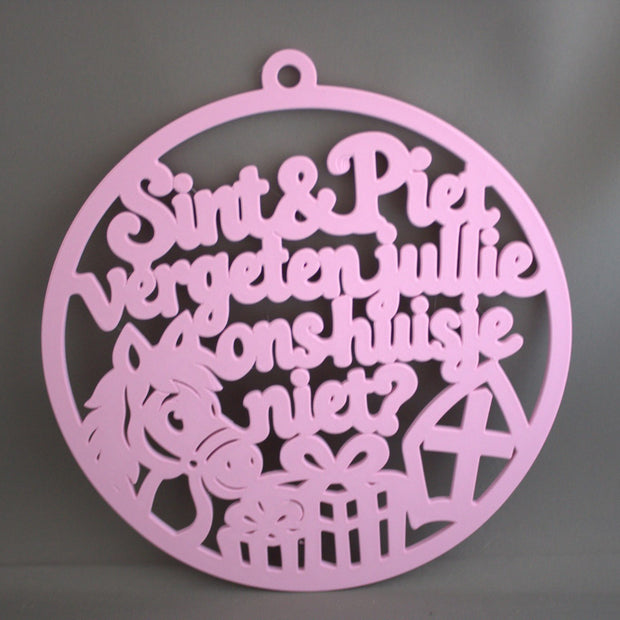 Roze ronde raamhanger Sint en Piet vergeten jullie ons huisje niet met paard en cadeautjes – Sinterklaas raamdecoratie
