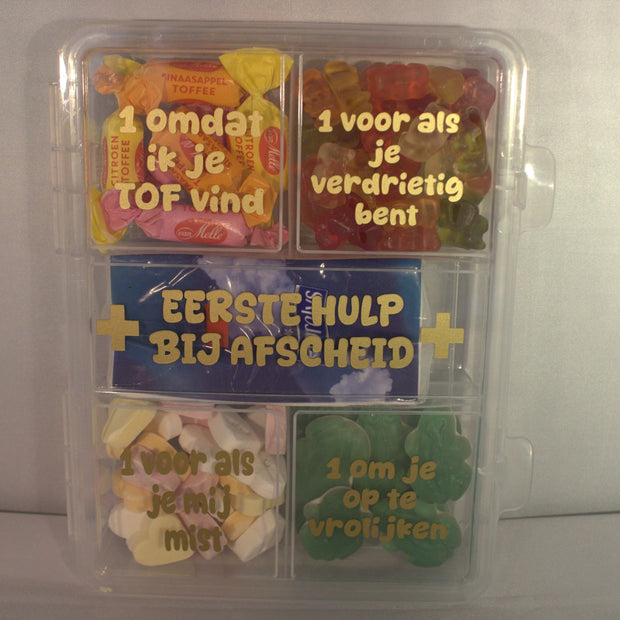 Afscheidscadeau collega snoepbox met tekst Eerste Hulp Bij Afscheid EHBA - leuk afscheidsgeschenk